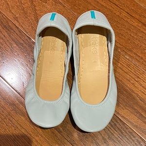 Tieks Light Grey